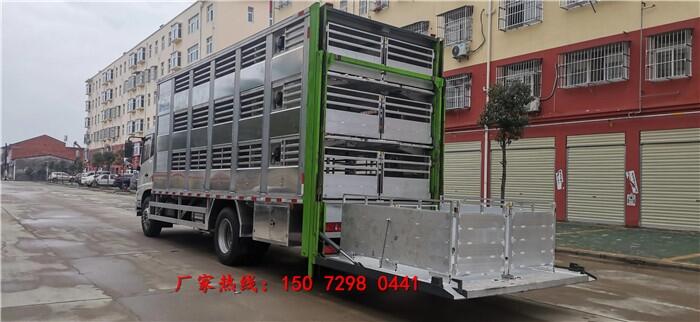 拉豬仔活禽專用轉運車 黃牌超低價格，豬仔運輸的明智之選