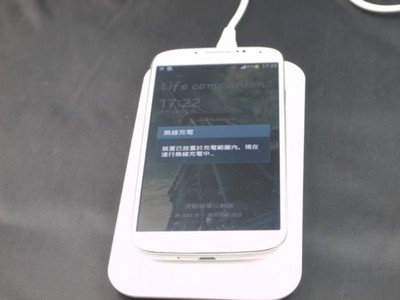 【工廠批發(fā)QI標(biāo)準(zhǔn)通用 無(wú)線充電器發(fā)射端 無(wú)線發(fā)射 高性價(jià)比秒殺q9a】?jī)r(jià)格,廠家,圖片,手機(jī)充電器,深圳市宏盛電子科技-